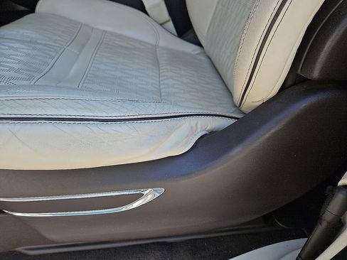 Used 2020 Lincoln Navigator L Black Label w/ Cargo Convenience Package AWD/4WD image 22