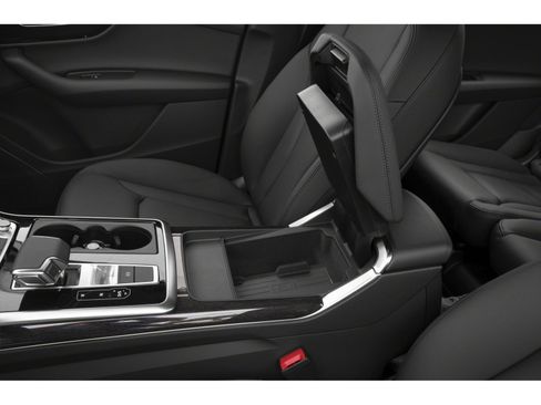 Used 2023 Audi Q7 2.0T Premium w/ Convenience Package AWD/4WD image 12