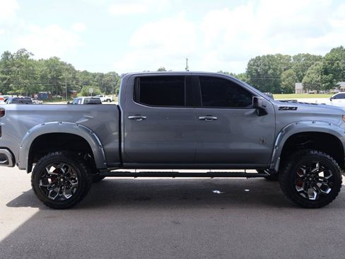 Used 2022 Chevrolet Silverado 1500 RST w/ Safety Package AWD/4WD image 4