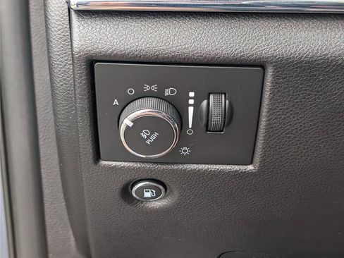 Used 2021 Jeep Grand Cherokee Limited w/ Premium Lighting Group AWD/4WD image 24