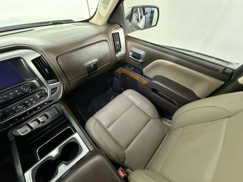 Used 2018 GMC Sierra 1500 SLT w/ SLT Premium Package AWD/4WD image 11