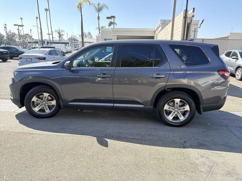 Used 2023 Honda Pilot EX-L image 7
