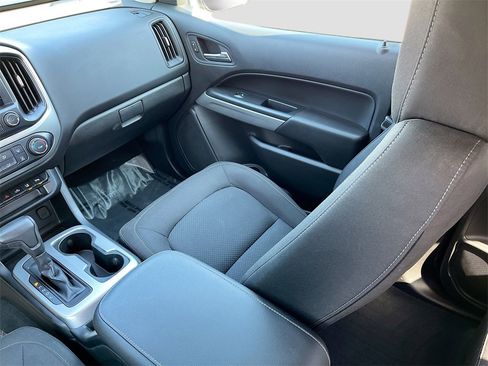 Used 2019 Chevrolet Colorado LT w/ LT Convenience Package image 21