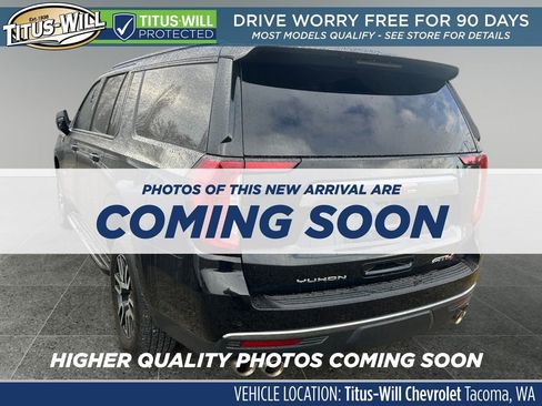 Used 2024 GMC Yukon XL AT4 w/ Technology Package image 3