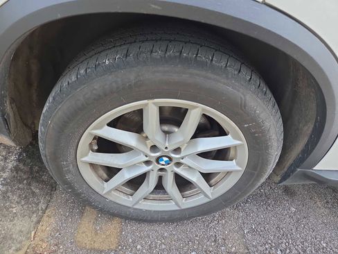 Used 2021 BMW X5 xDrive40i w/ Premium Package 3 image 4