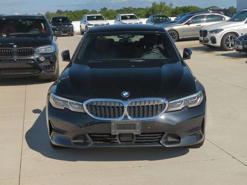 Used 2019 BMW 330i xDrive Sedan w/ Premium Package AWD/4WD image 2