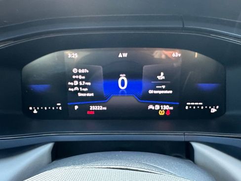 Used 2024 Volkswagen Taos SE image 13