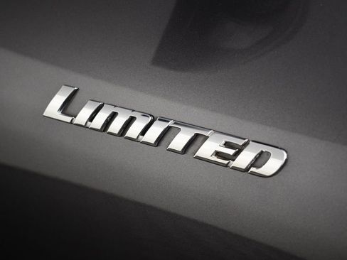 Used 2010 Toyota Highlander Limited image 43