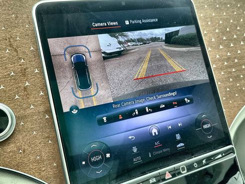 Used 2023 Mercedes-Benz EQE 350+ SUV image 26