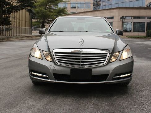 Used 2012 Mercedes-Benz E 350 4MATIC Sedan image 3