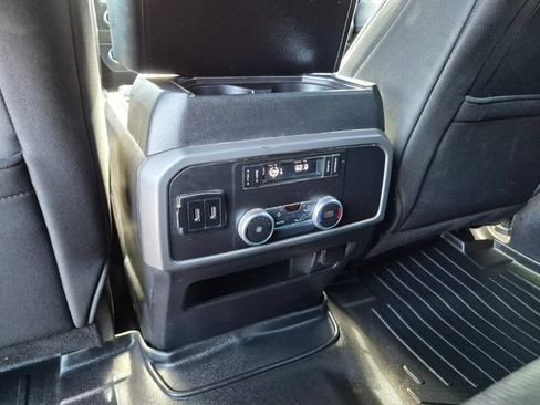 Used 2019 Ford Expedition Max XLT AWD/4WD image 17