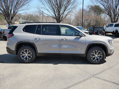 New 2026 GMC Acadia AT4 w/ Luxury Package AWD/4WD image 19