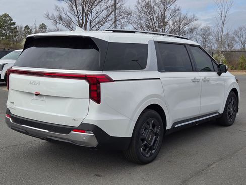 New 2026 Kia Carnival SX image 7