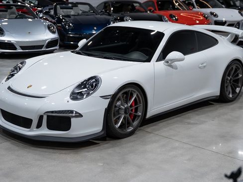 Used 2016 Porsche 911 GT3 image 2