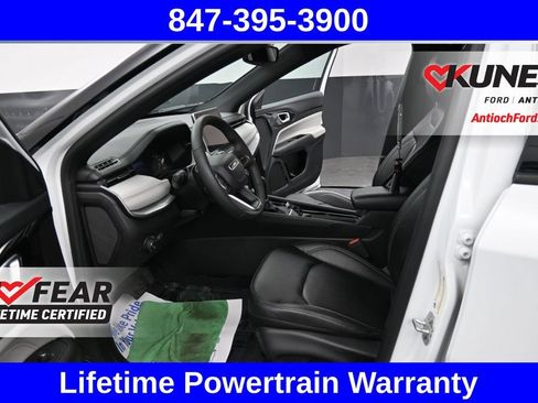 Used 2025 Jeep Compass Limited AWD/4WD image 30