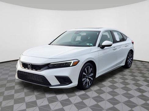 Certified 2024 Honda Civic EX-L image 2