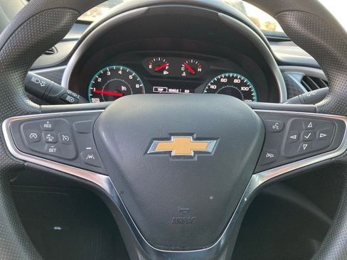 Used 2024 Chevrolet Malibu LT image 19