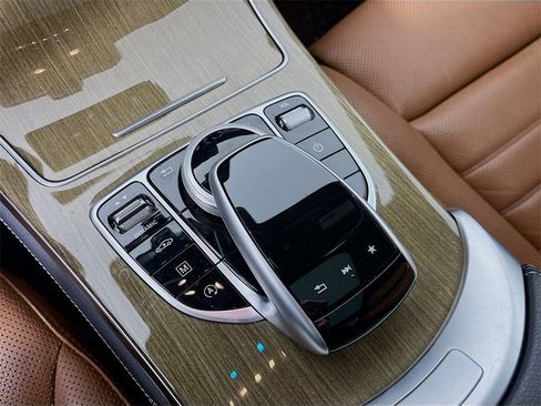 Used 2018 Mercedes-Benz GLC 300 image 29