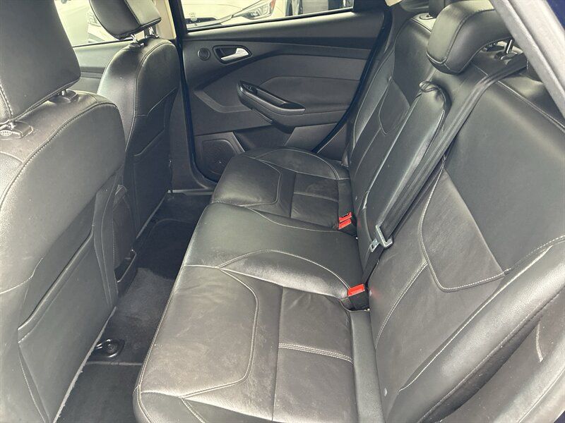 Used 2017 Ford Focus Titanium FWD image 14