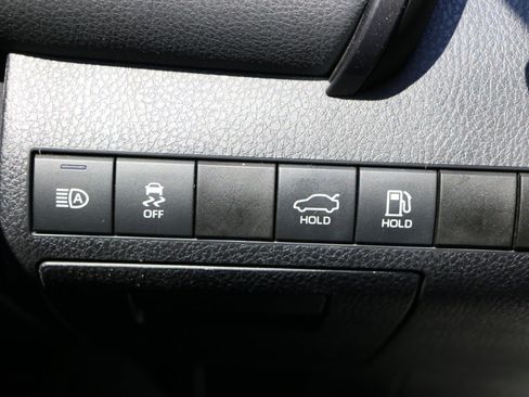 Used 2019 Toyota Camry XSE image 20