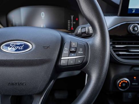 Used 2023 Ford Escape AWD image 34