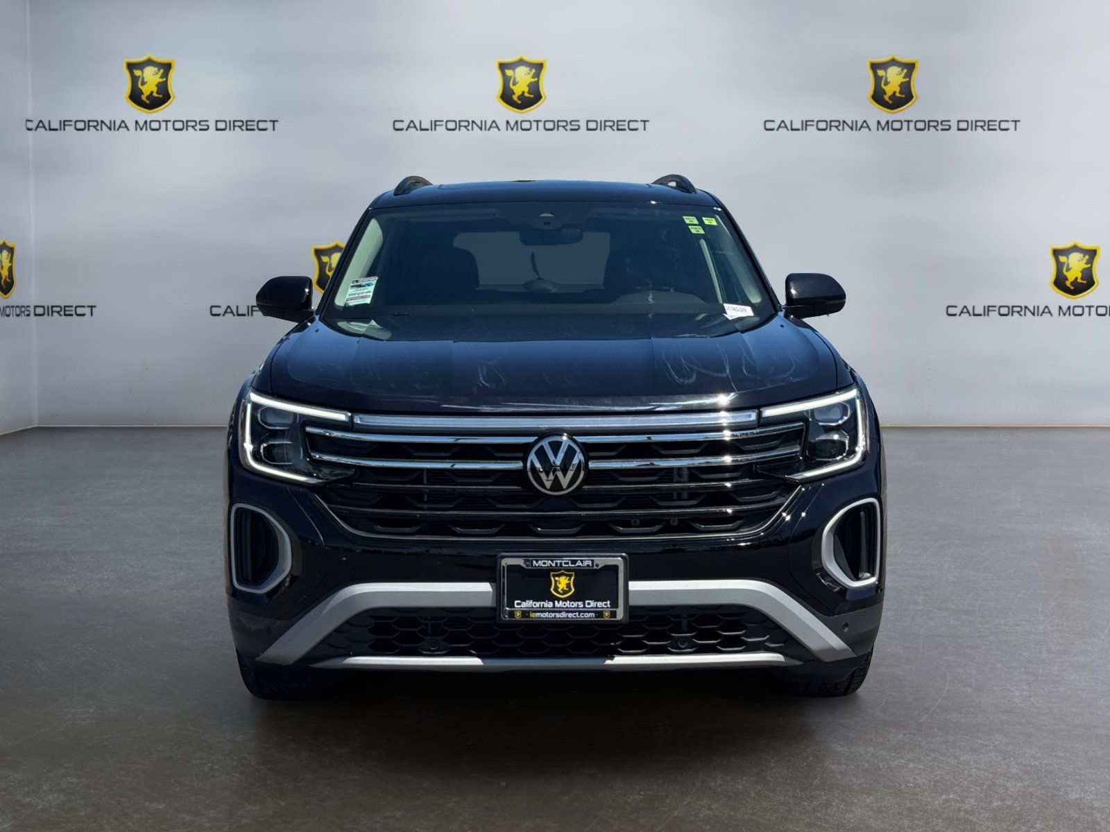 Used 2025 Volkswagen Atlas Peak Edition SE AWD/4WD image 8