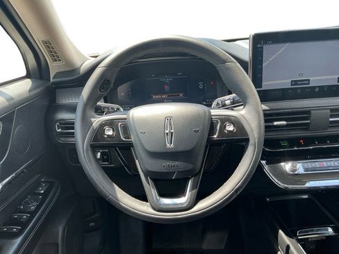 Used 2023 Lincoln Corsair FWD image 18