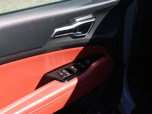 Certified 2023 Kia Sportage SX image 19