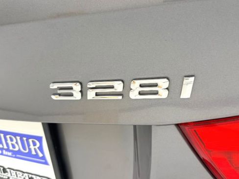Used 2011 BMW 328i xDrive Sedan image 15