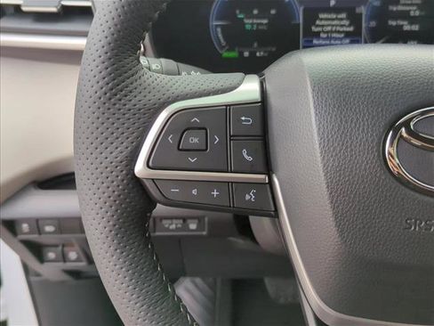 New 2026 Toyota Sienna Platinum image 16