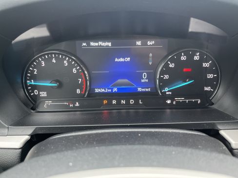 Used 2024 Ford Explorer XLT w/ Equipment Group 202A AWD/4WD image 21