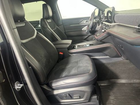 Used 2025 Ford Explorer ST AWD/4WD image 27