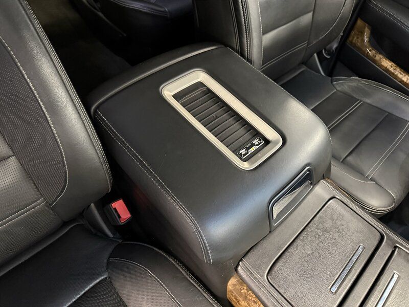 Used 2015 GMC Yukon Denali w/ Premium Package AWD/4WD image 18