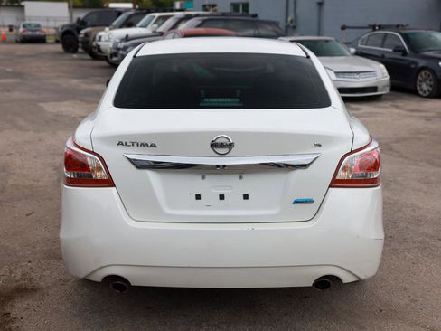 Used 2013 Nissan Altima 2.5 S image 9