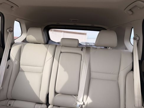 Certified 2021 Nissan Rogue SV w/ Premium Package image 10