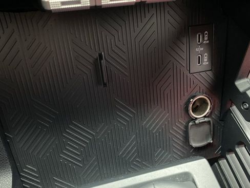 Used 2025 Toyota 4Runner SR5 image 36