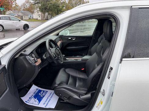 Used 2019 Volvo XC60 T5 Inscription w/ Protection Package Premier AWD/4WD image 9