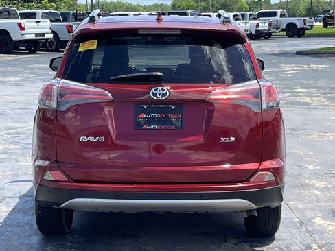 Used 2018 Toyota RAV4 XLE FWD image 7