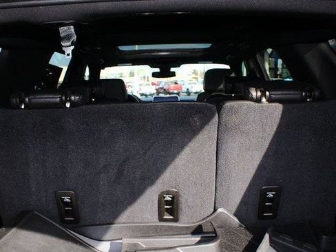 Used 2021 Chevrolet Tahoe Z71 w/ Z71 Signature Package image 12