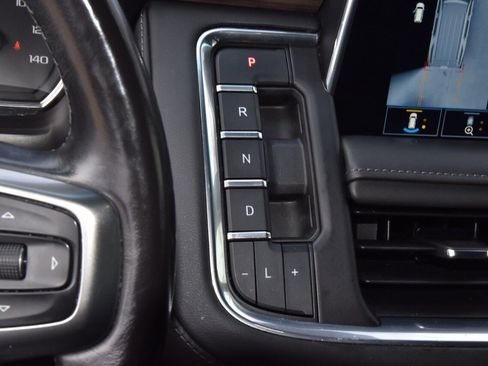 Used 2021 Chevrolet Tahoe Z71 w/ Z71 Signature Package image 30