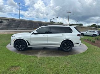Used 2026 BMW X7 xDrive40i w/ M Sport Package AWD/4WD video 1