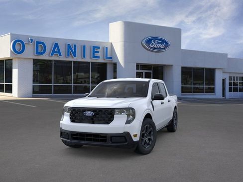 New 2026 Ford Maverick XLT w/ Equipment Group 301A AWD/4WD image 2