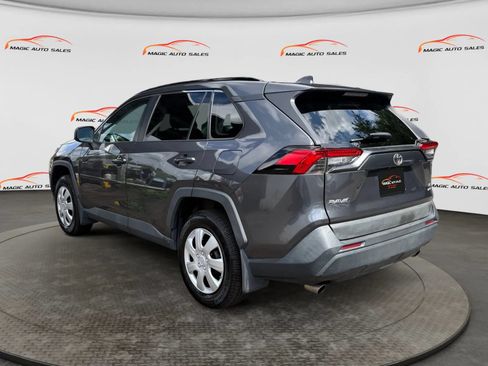 Used 2021 Toyota RAV4 LE AWD/4WD image 8
