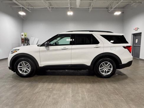 New 2026 Ford Explorer Active w/ Active Comfort Package RWD image 7