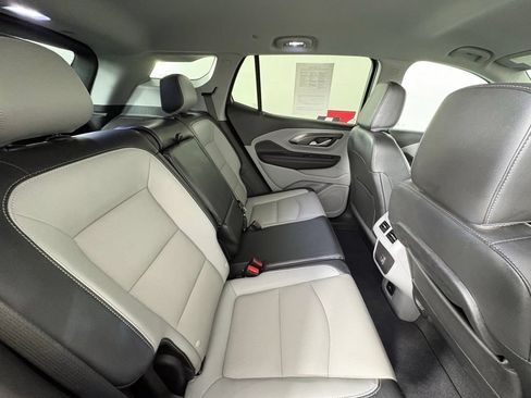 Used 2023 GMC Terrain SLT w/ Infotainment Package II FWD image 43