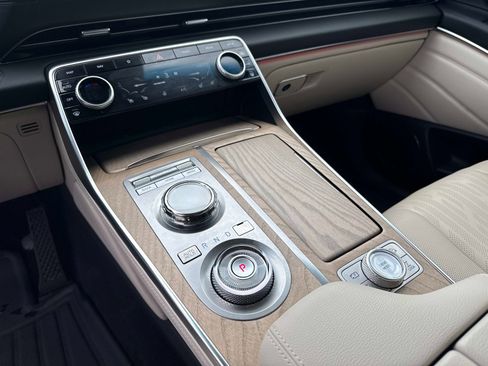 Used 2024 Genesis GV80 2.5T w/ Prestige Package image 27