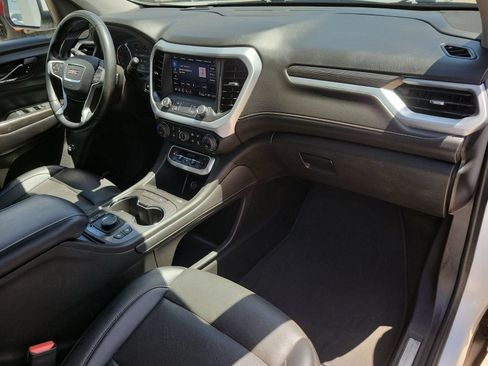 Used 2023 GMC Acadia SLT FWD image 29