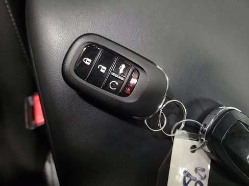 Used 2025 Honda Accord SE image 18