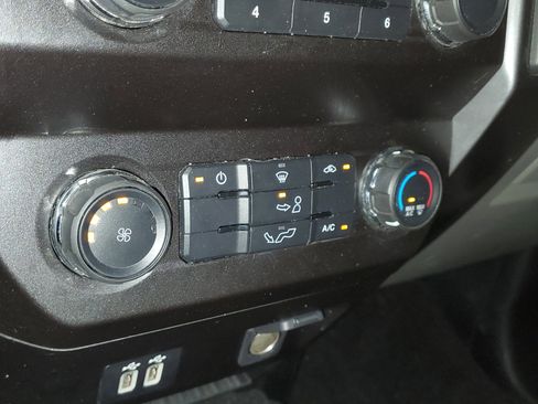Used 2020 Ford F150 XLT w/ XTR Package AWD/4WD image 24