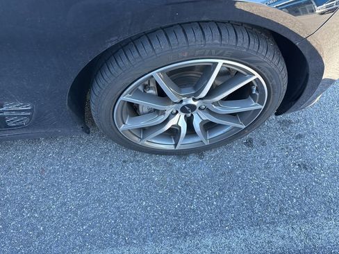 Used 2024 Genesis G70 2.5T image 13